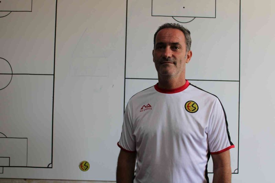 Eskişehirspor Yeni Sezonda Da Genç Futbolcular İle Mücadele Edecek