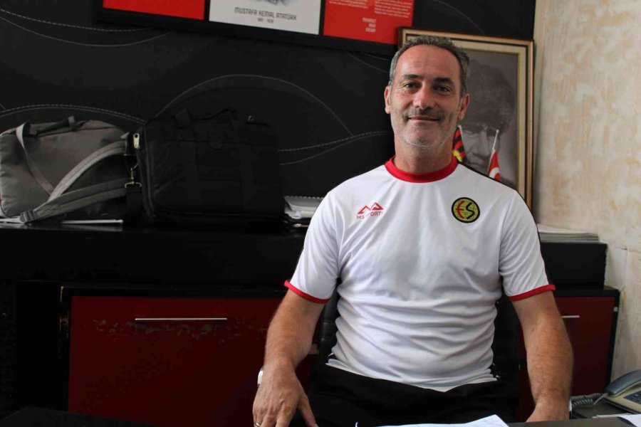 Eskişehirspor Yeni Sezonda Da Genç Futbolcular İle Mücadele Edecek