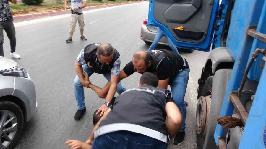 ’gökbey’ Operasyonunda 2 Milyon Adet Captagon Ele Geçirildi