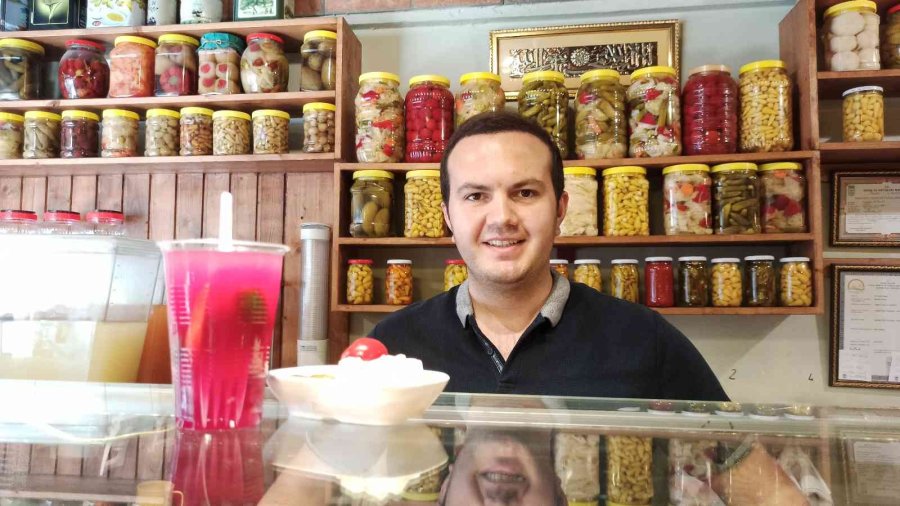 Koronavirüs Vakaları Tırmanınca Turşu Satışları Da Hız Kazandı