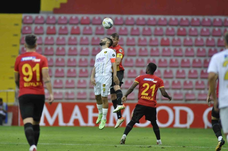 Spor Toto Süper Lig: Kayserispor: 1 - İstanbulspor: 0 (ilk Yarı)