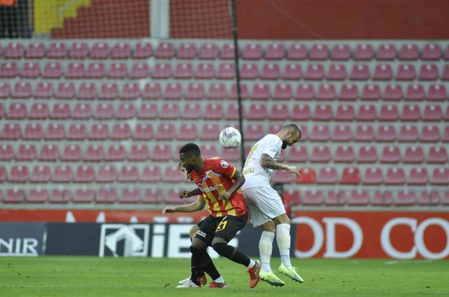 Spor Toto Süper Lig: Kayserispor: 1 - İstanbulspor: 0 (ilk Yarı)