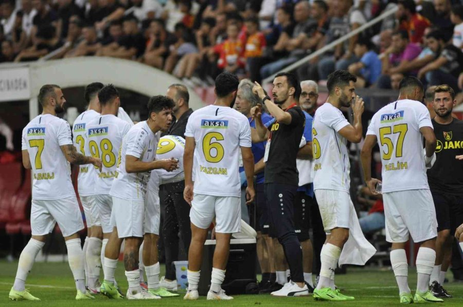 Spor Toto Süper Lig: Kayserispor: 1 - İstanbulspor: 0 (ilk Yarı)