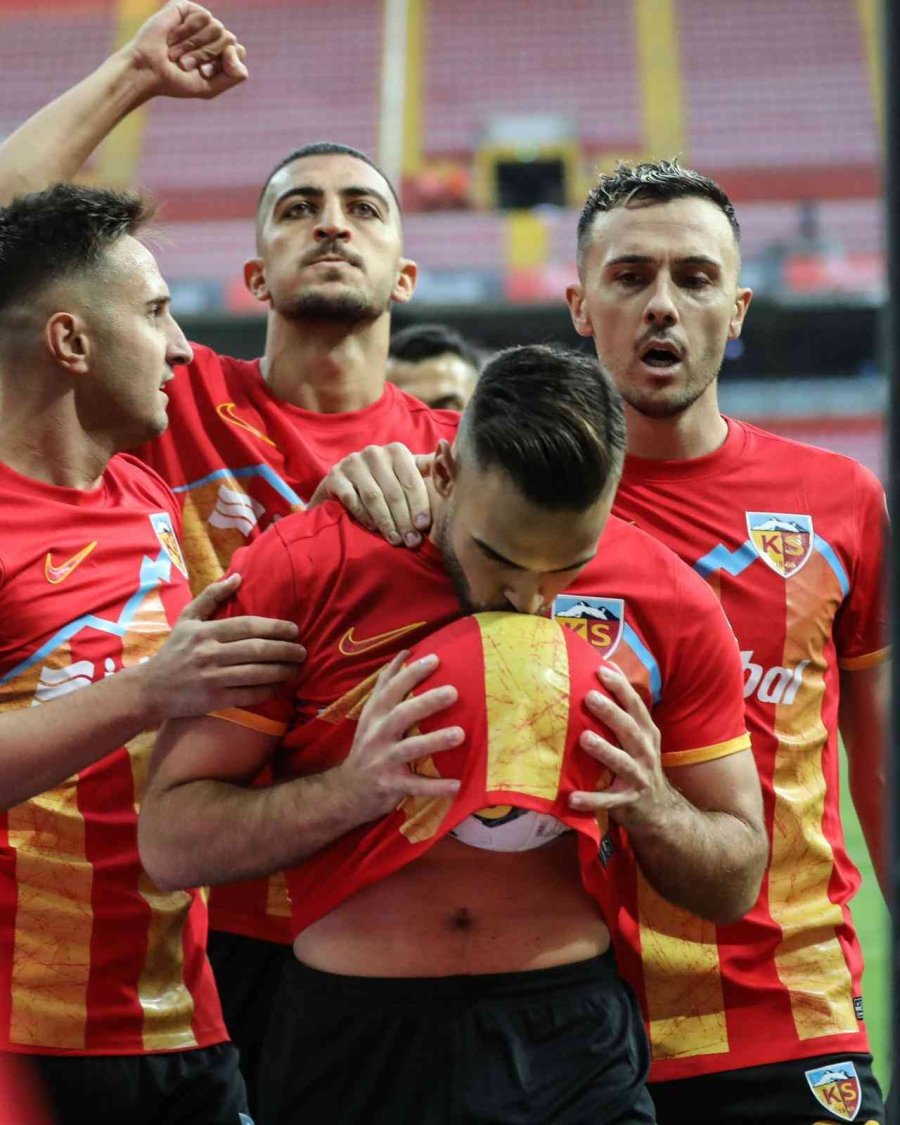 Spor Toto Süper Lig: Kayserispor: 1 - İstanbulspor: 0 (ilk Yarı)