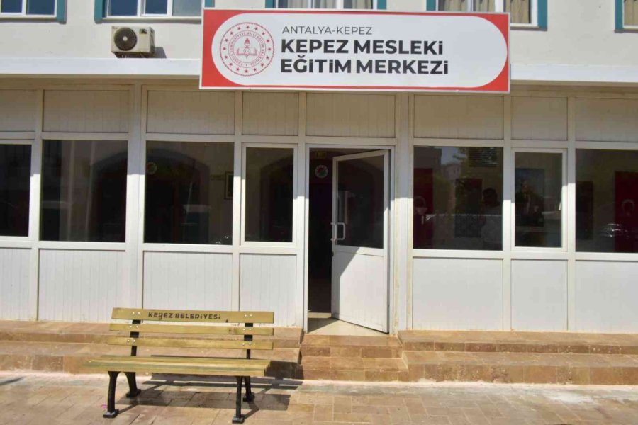 Kepez Belediyesi’nden Teomanpaşa Mahallesine İki Müjde