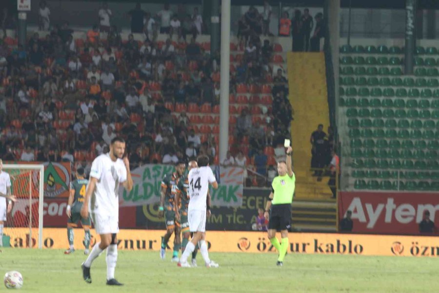 Spor Toto Süper Lig: Corendon Alanyaspor: 0 - Beşiktaş: 3 (maç Devam Ediyor)