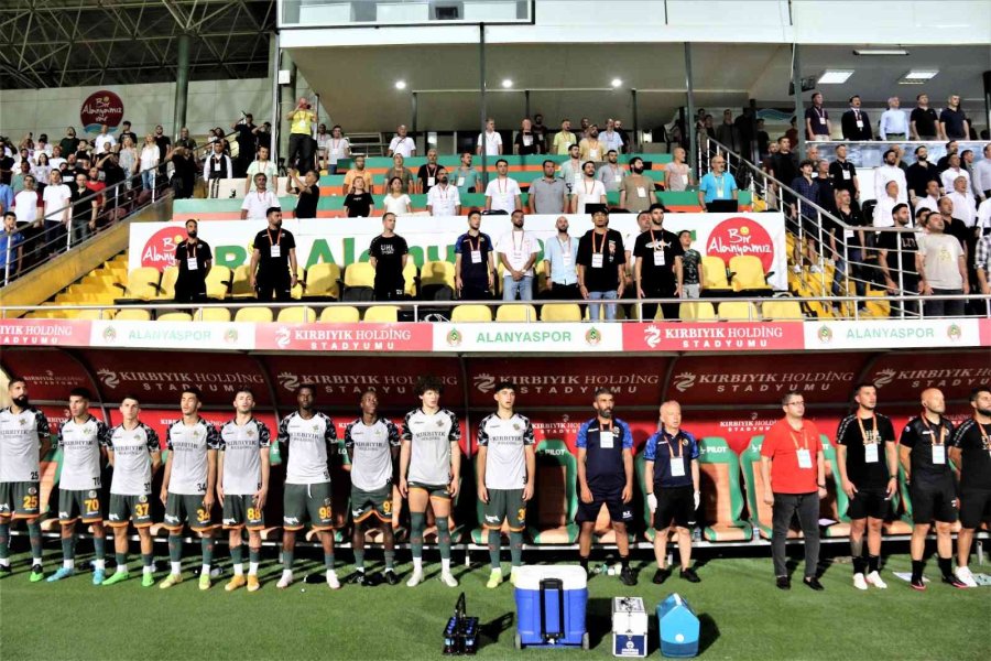 Spor Toto Süper Lig: Corendon Alanyaspor: 0 - Beşiktaş: 3 (maç Devam Ediyor)
