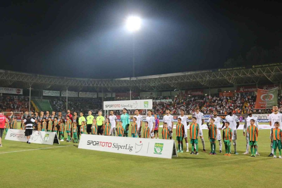 Spor Toto Süper Lig: Corendon Alanyaspor: 0 - Beşiktaş: 3 (maç Devam Ediyor)