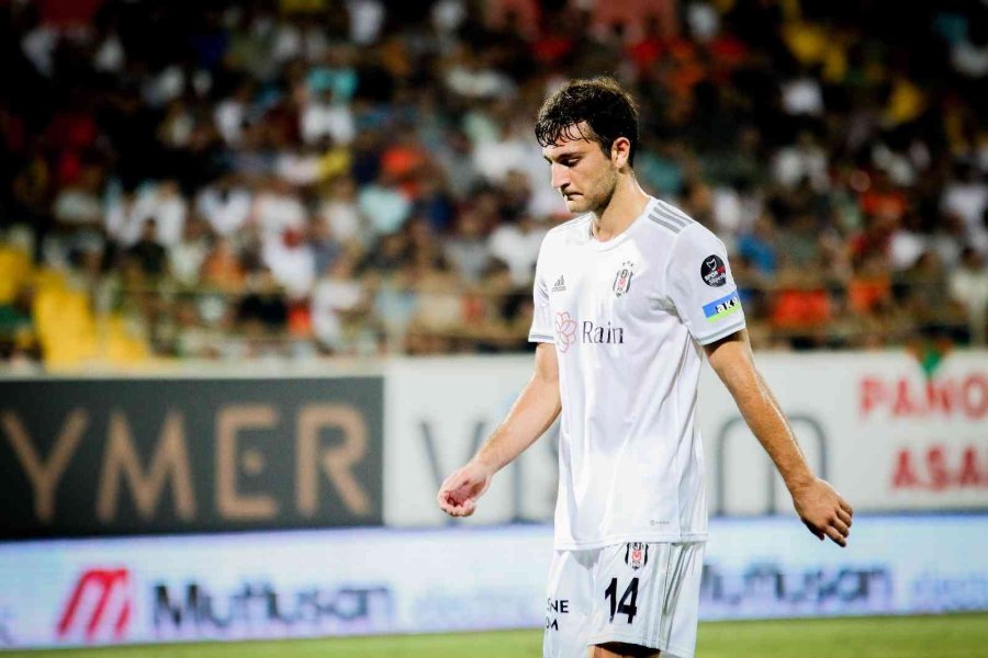 Spor Toto Süper Lig: Corendon Alanyaspor: 1 - Beşiktaş: 3 (ilk Yarı)