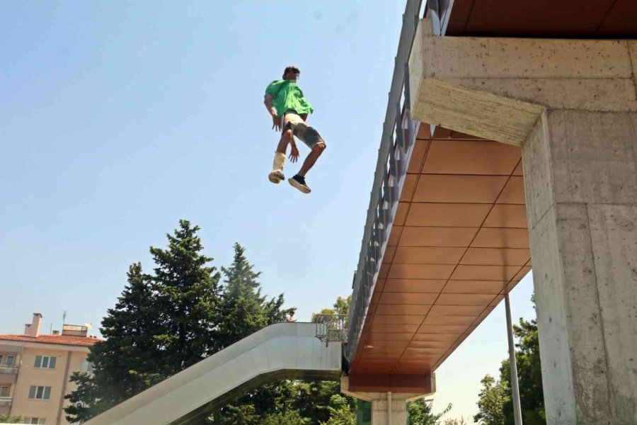 Bu Sefer Brandanın Üzerine Atlamadı