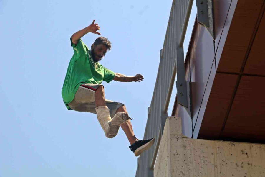 Bu Sefer Brandanın Üzerine Atlamadı