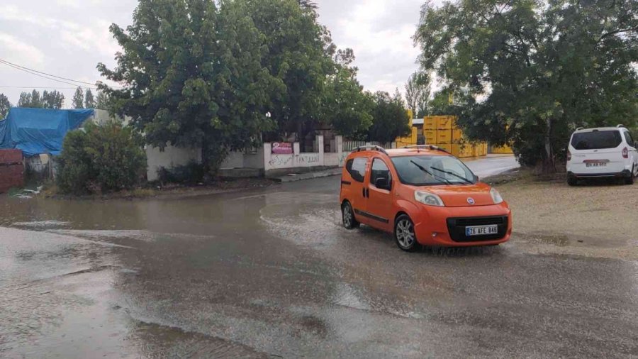 Eskişehir Yine Sağanak Yağışa Teslim