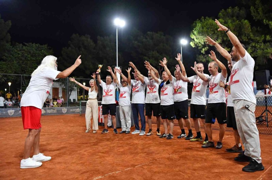 Ayak Tenisi Turnuvası Sona Erdi