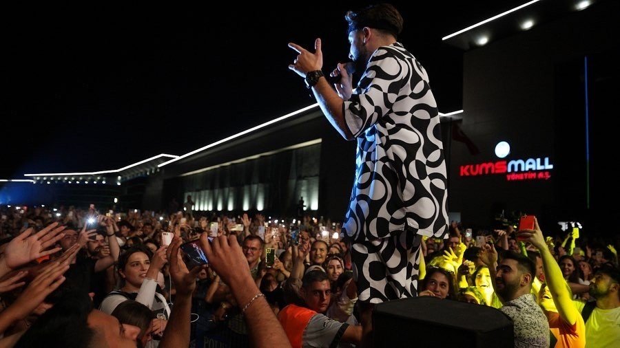 Kumsmall Avm’den 125 Bin Kişilik Rekor Sefo Konseri