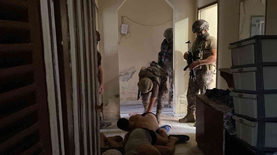 Pkk’nın İlk Eyleminin Yıl Dönümünde Ortalığı Karıştıracaklara Şafak Operasyonu