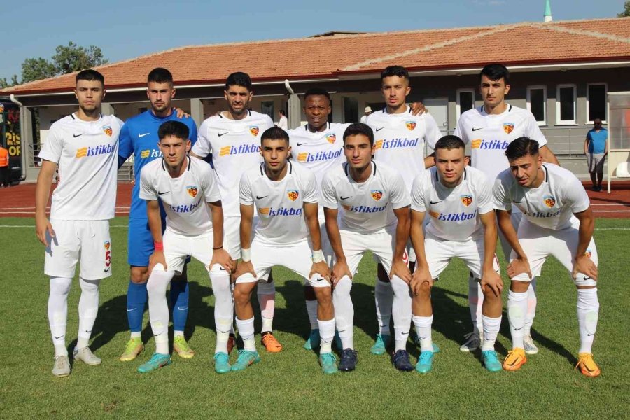 Rezerv Lig 2. Hafta: Kayserispor: 0- İstanbulspor:0