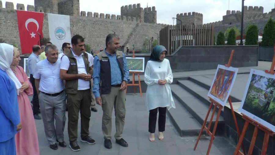 Kayseri’de 12. Tarım Ve İnsan Fotoğraf Sergisi Açıldı