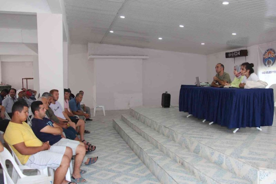 Kaş’ta Seracılık Kursu Açıldı