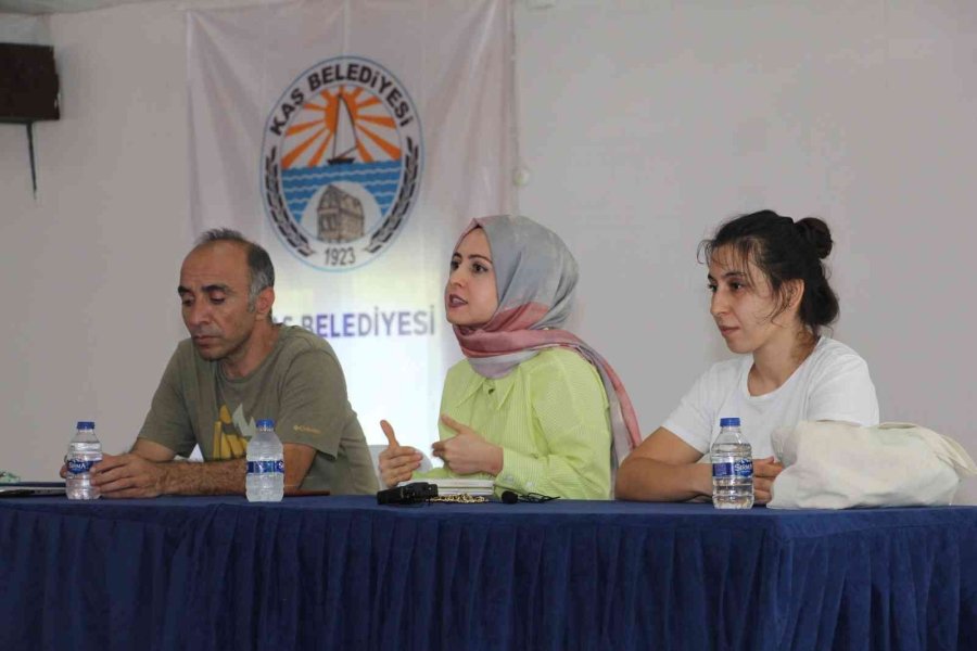 Kaş’ta Seracılık Kursu Açıldı