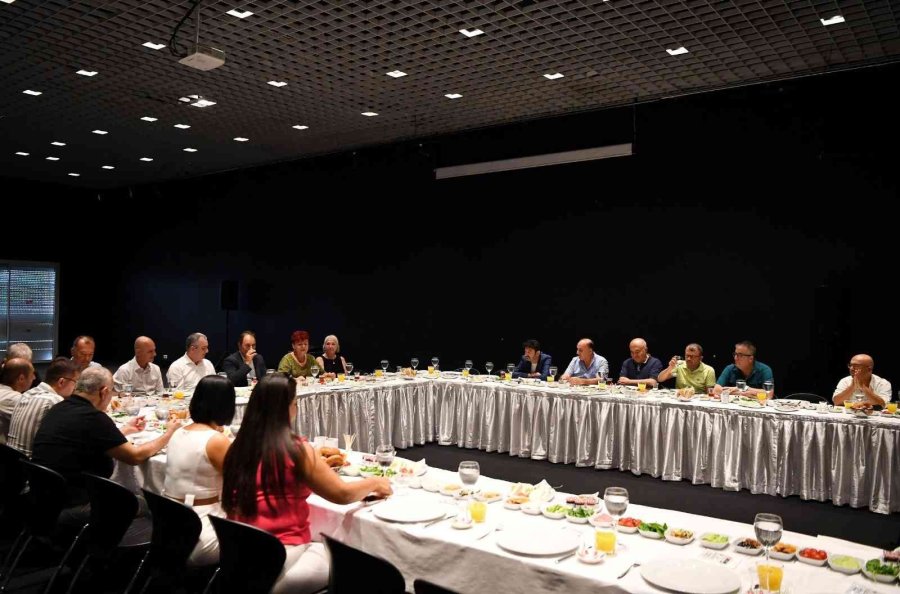 Konyaaltı Belediye Başkanı Esen: "mali Disiplinden Ödün Vermiyoruz"