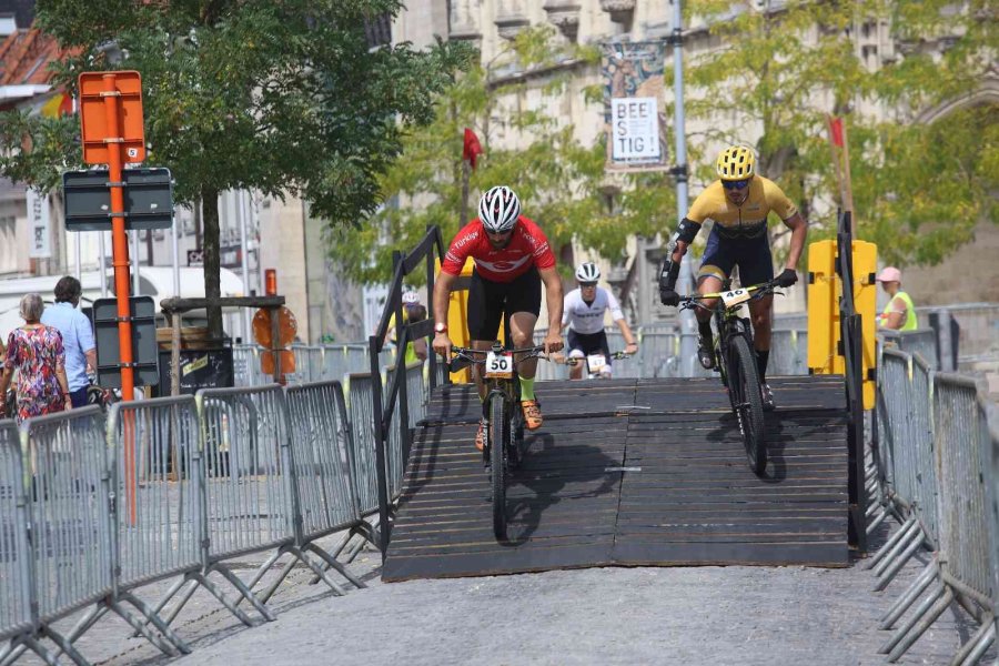 Millî Bisikletçi Kardeşler Ucı Dünya Kupası’nın Belçika Ayağını Başarıyla Tamamladı