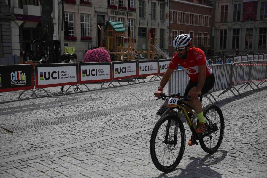 Millî Bisikletçi Kardeşler Ucı Dünya Kupası’nın Belçika Ayağını Başarıyla Tamamladı