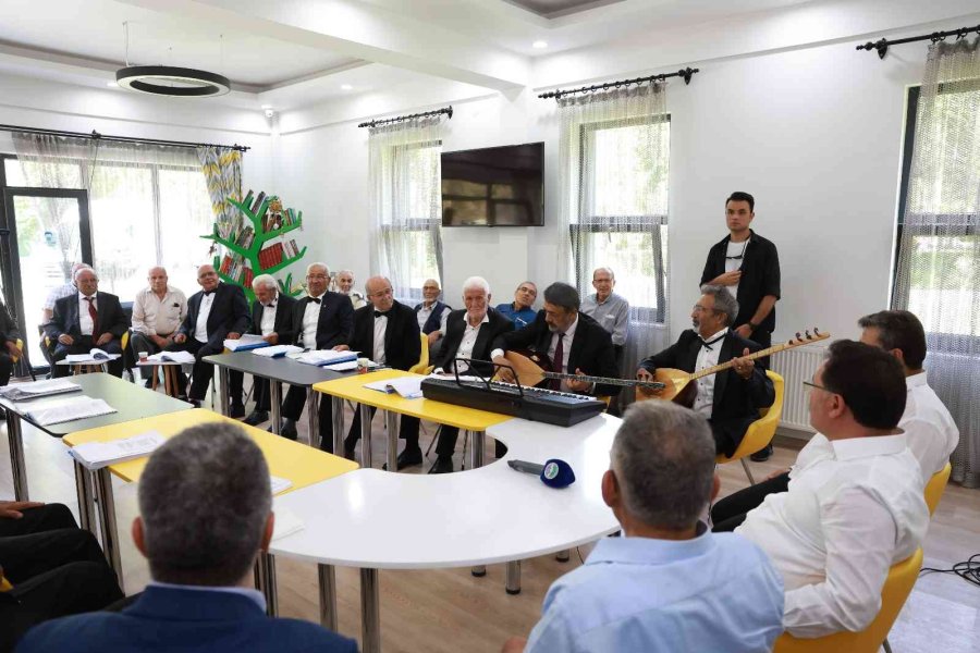 Başkan Büyükkılıç İle Vali Çiçek’ten Özel Çocuklar Ve Ulu Çınarlara Ziyaret