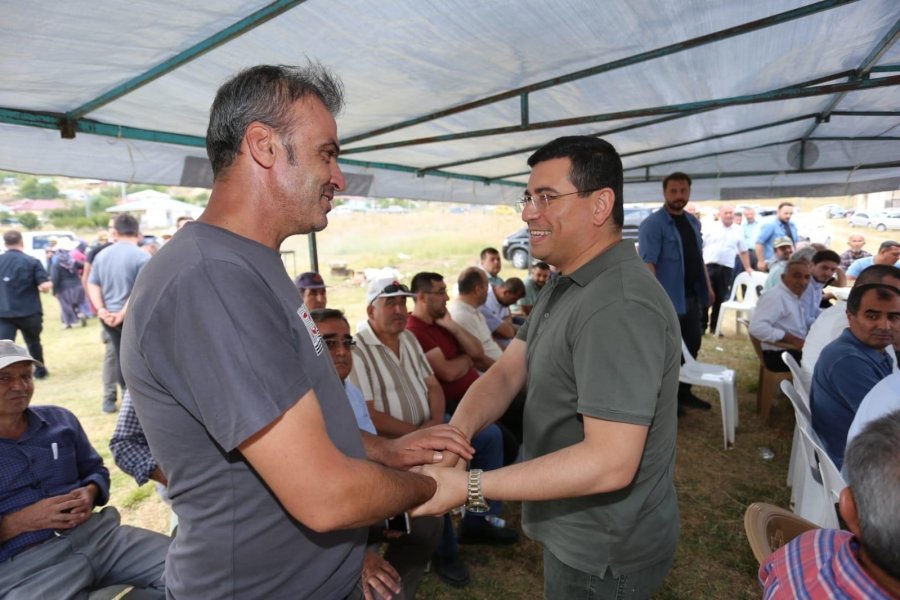 Tütüncü, Ak Parti’nin Çoban Ateşinin Yaktığı Söbüce Yaylası’nda