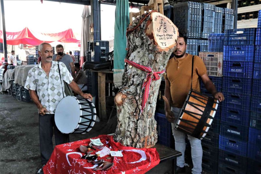 Erkek Çocuğu Dünyaya Gelince 700 Yıllık Geleneği Yaşattı