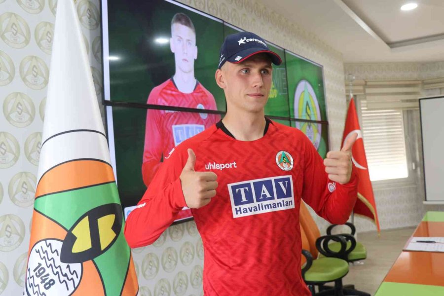Alanyaspor, Arsenal’dan Runarsson’u Kiraladı