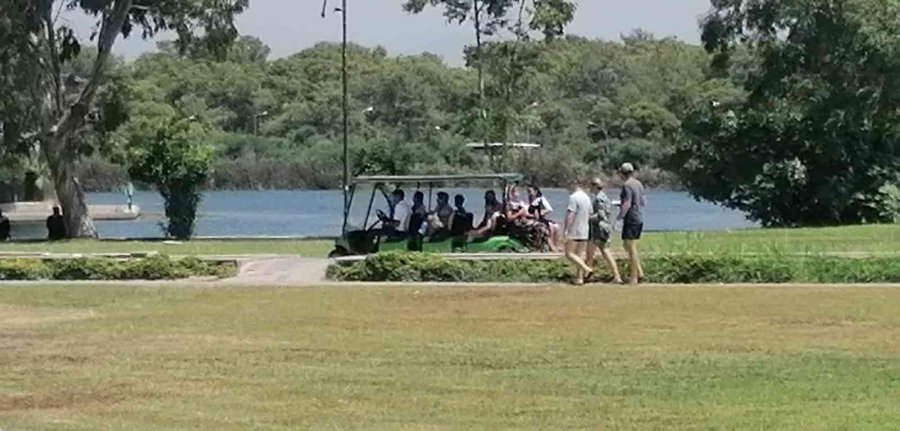 Kaybolan Torununa Kavuşan Rus Dede, Gözyaşlarına Boğuldu