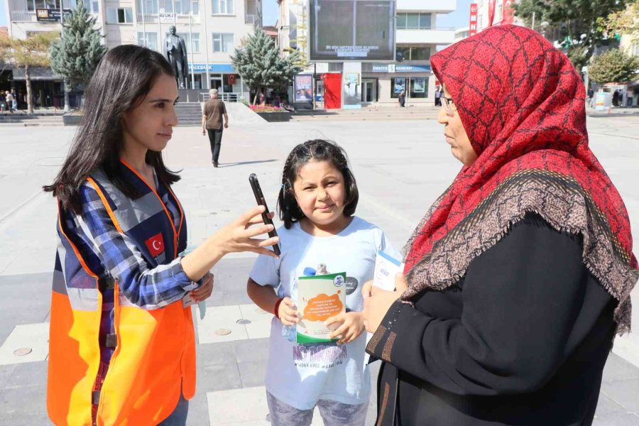Afad, 17 Ağustos Depreminin 23. Yıl Dönümünde Vatandaşları Bilinçlendirdi