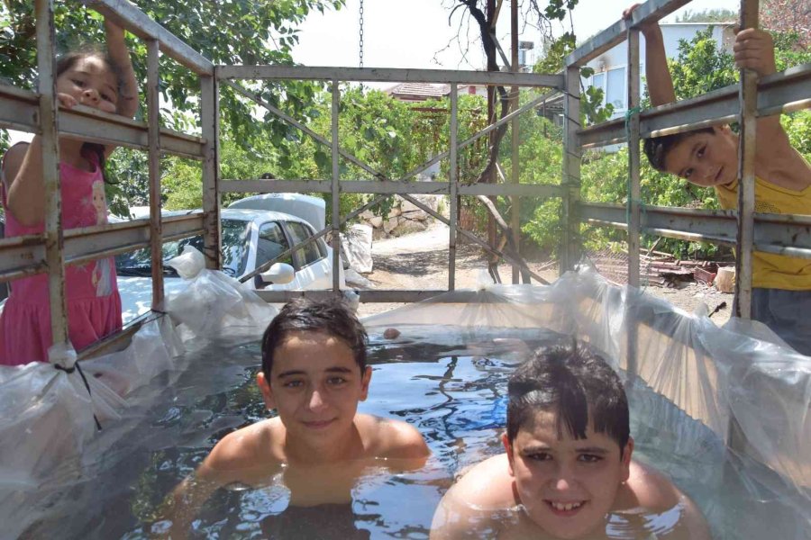 Denize Gidemeyince, Römorku Havuza Çevirdi