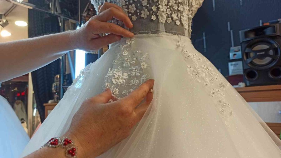 Bu Yılın En Çok İlgi Gören Gelinlikleri