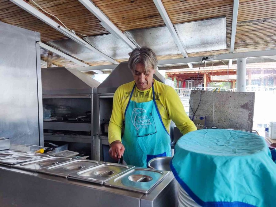 Hollywood Yıldızlarına Eğitim Veren ‘sifu’, Köyünde Alabalık Tesisi Açtı