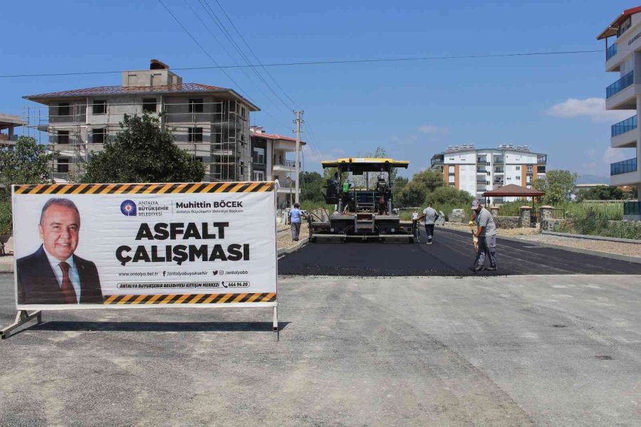 Gazipaşa Kültür Merkezi Yoluna Sıcak Asfalt
