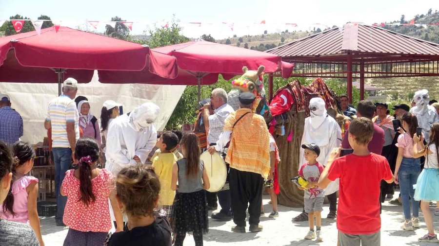 Karaman’da Kökeni Orta Asya’ya Dayanan "saya Geleneği" Devam Ediyor