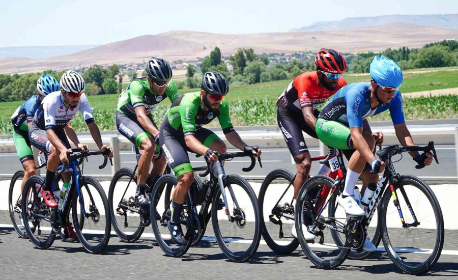 Erciyes’te Uluslararası Bisiklet Yarışları Devam Ediyor