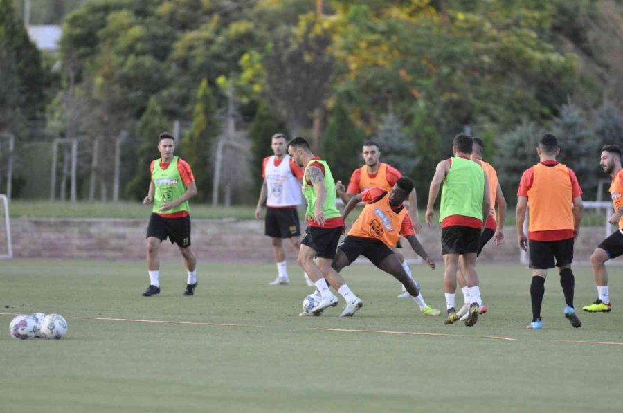 Çağdaş Atan: “başakşehir Maçını Çok Ciddiye Alıyoruz Ve İyi Hazırlanıyoruz”