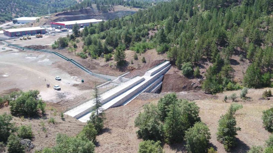 Huğu Taşkın Korumasında Sona Yaklaşıldı