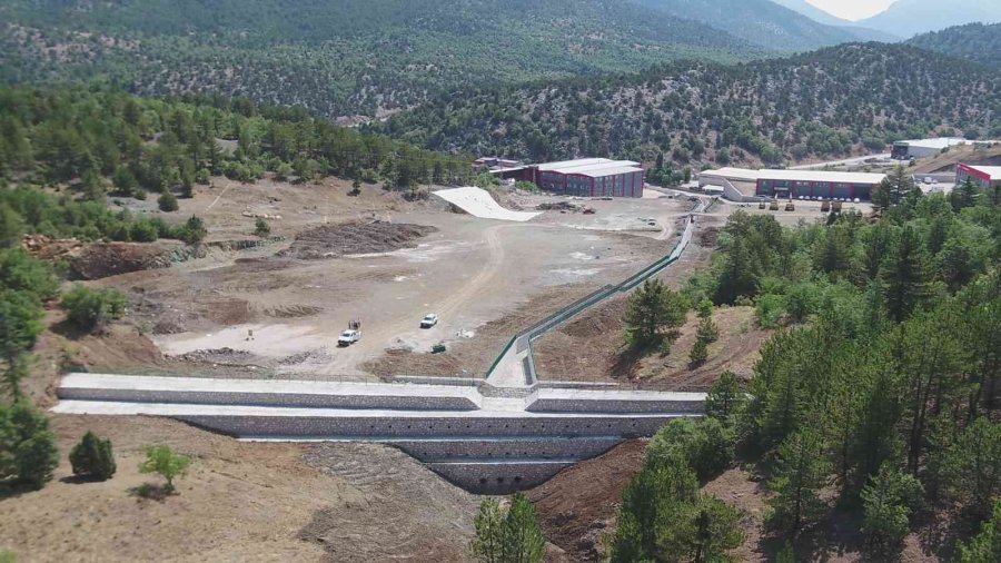 Huğu Taşkın Korumasında Sona Yaklaşıldı