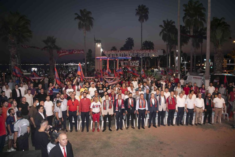 Seçer, Mersin İdmanyurdu’nun Kuruluş Yıldönümünü Taraftarlarla Birlikte Kutladı