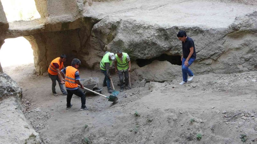 Erdemli Vadisi’nin Yeni Yüzü İçin Temizlik Çalışmaları Başladı