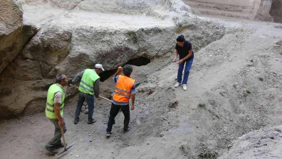 Erdemli Vadisi’nin Yeni Yüzü İçin Temizlik Çalışmaları Başladı