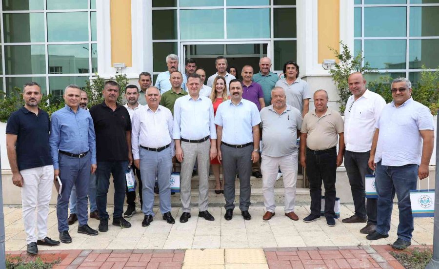 Rektör Kalan, Muhtarlarla Bir Araya Geldi