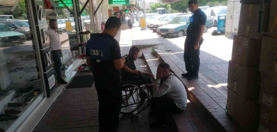 Engelli Numarasıyla Dilenen İki Kardeş Zabıta Ve Polislere Zor Anlar Yaşattı