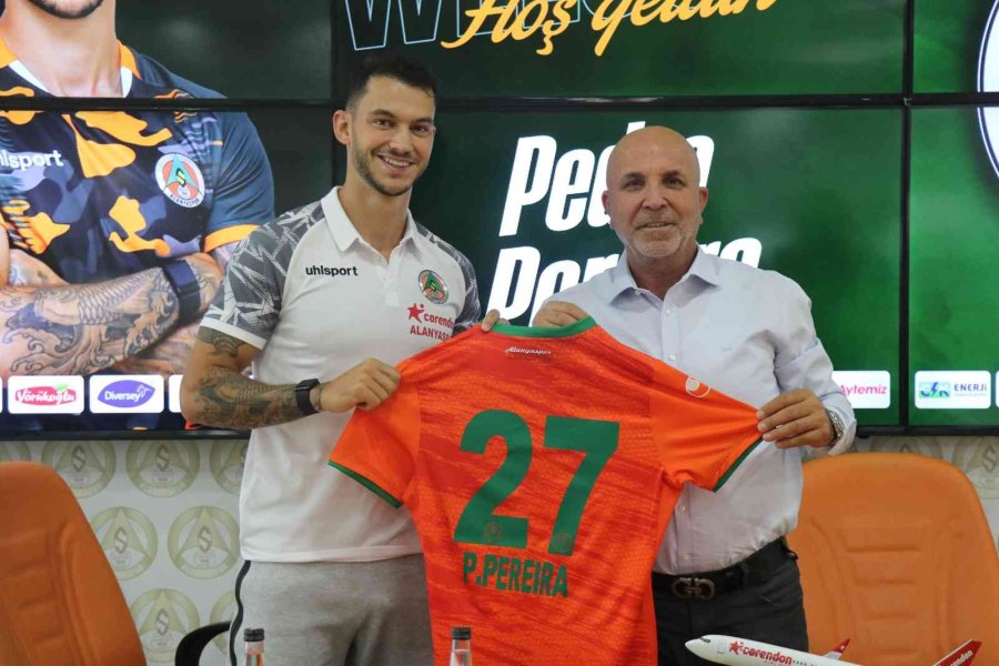 Pedro Pereira 1 Yıllığına Corendon Alanyaspor’da