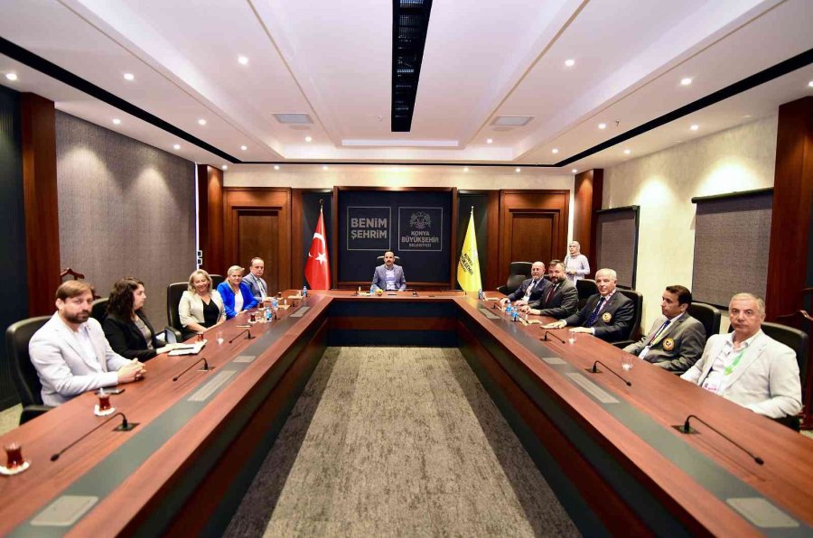 Dünya Karate Federasyonu Başkanı Espinos Başkan Altay’la Buluştu