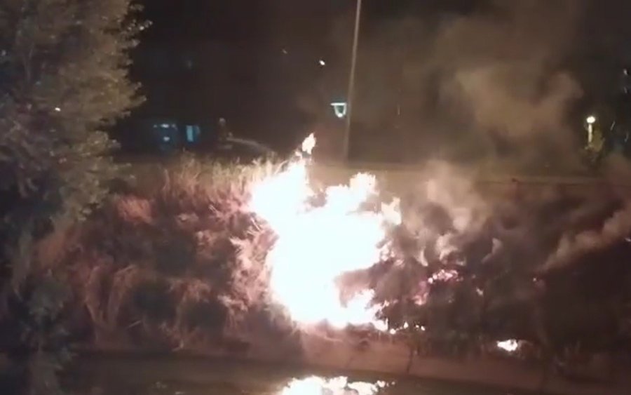 Çayırlık Alanda Çıkan Yangın Büyümeden Söndürüldü