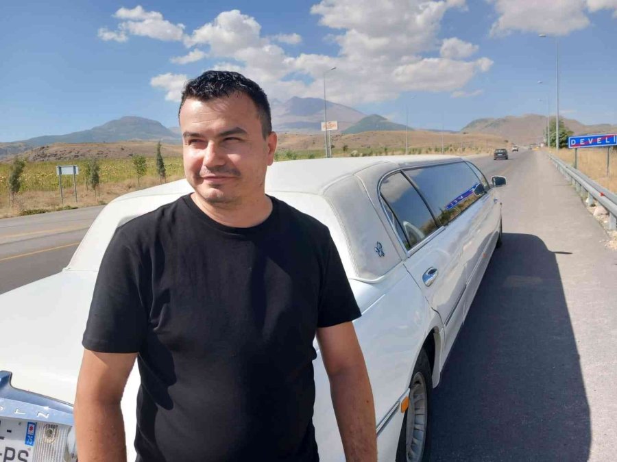 Limuzin İle Paris’ten Memleketine Geldi